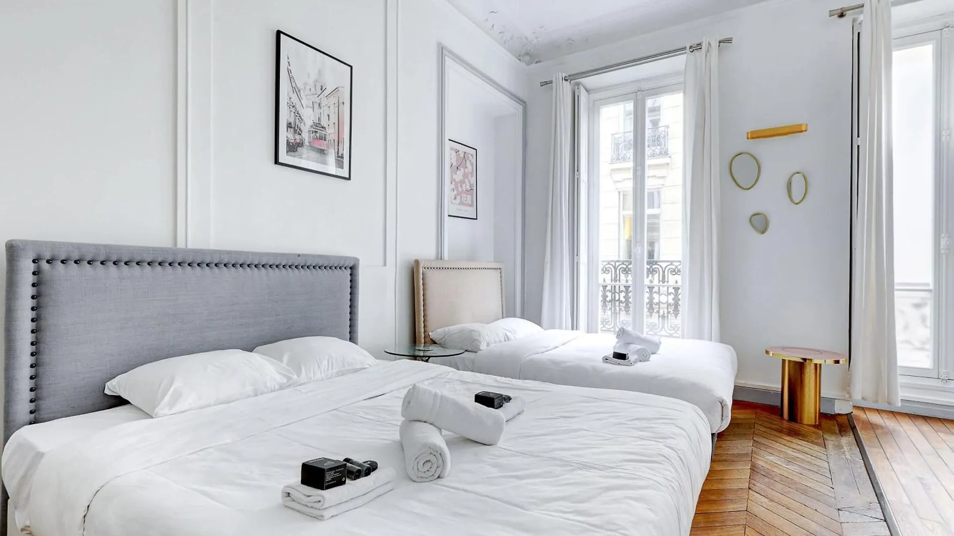 L'Elegance Parisienne Au Coeur Des Champs-Elysees 0*, Париж Франция