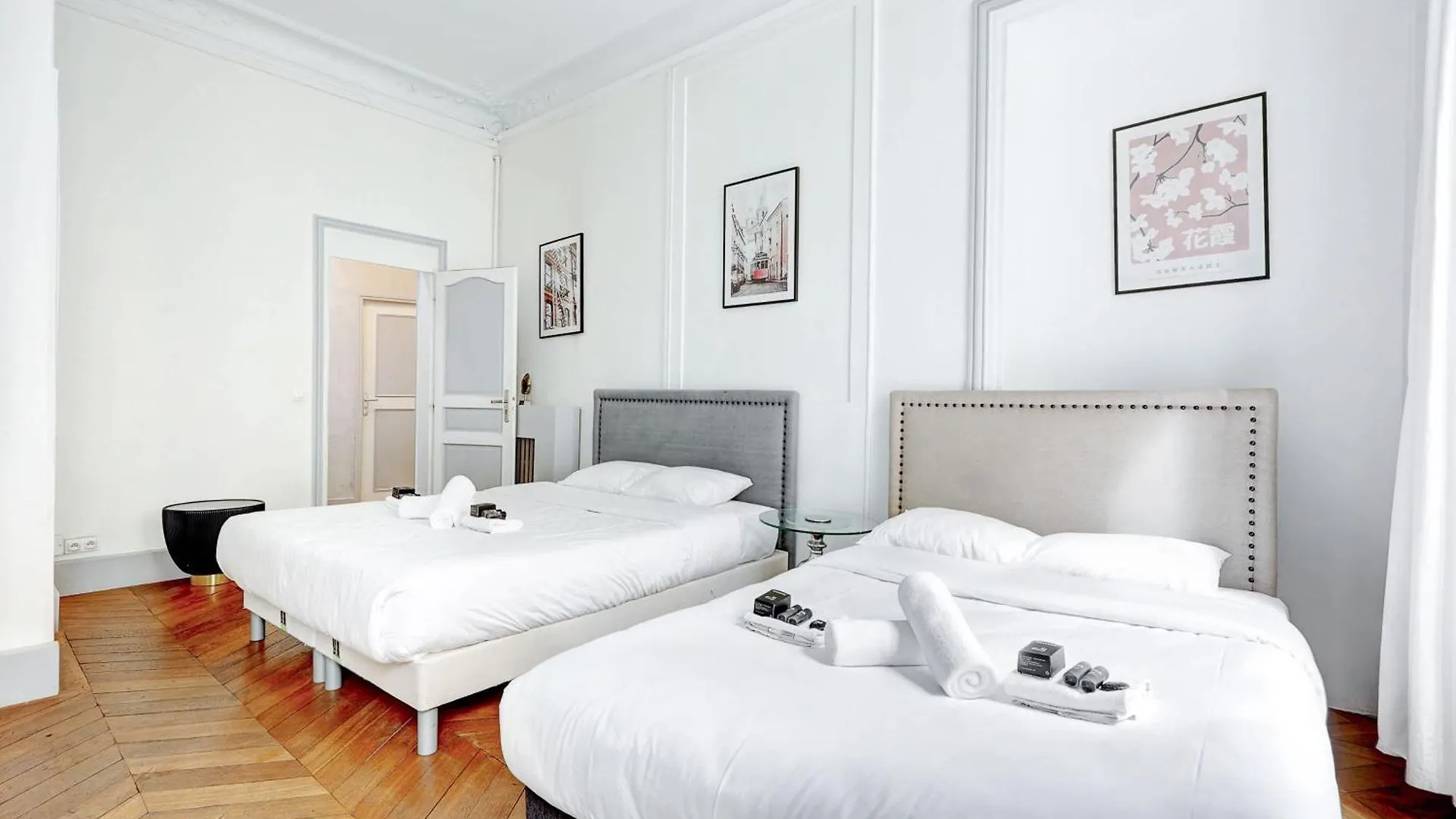 Apartment L'Elegance Parisienne Au Coeur Des Champs-Elysees